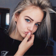 Кошка в Кедах